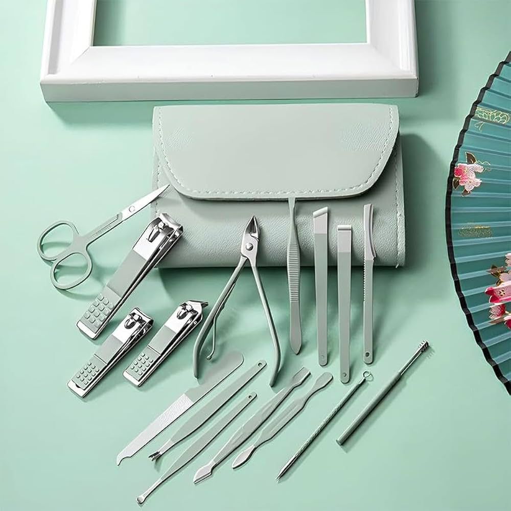 16 PCs Nail Clipper/Manicure & Pedicure Kit