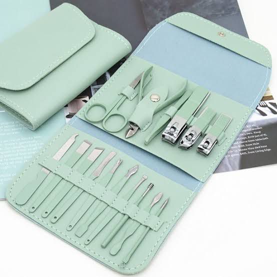 16 PCs Nail Clipper/Manicure & Pedicure Kit